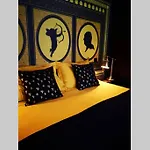 Le Boudoir *